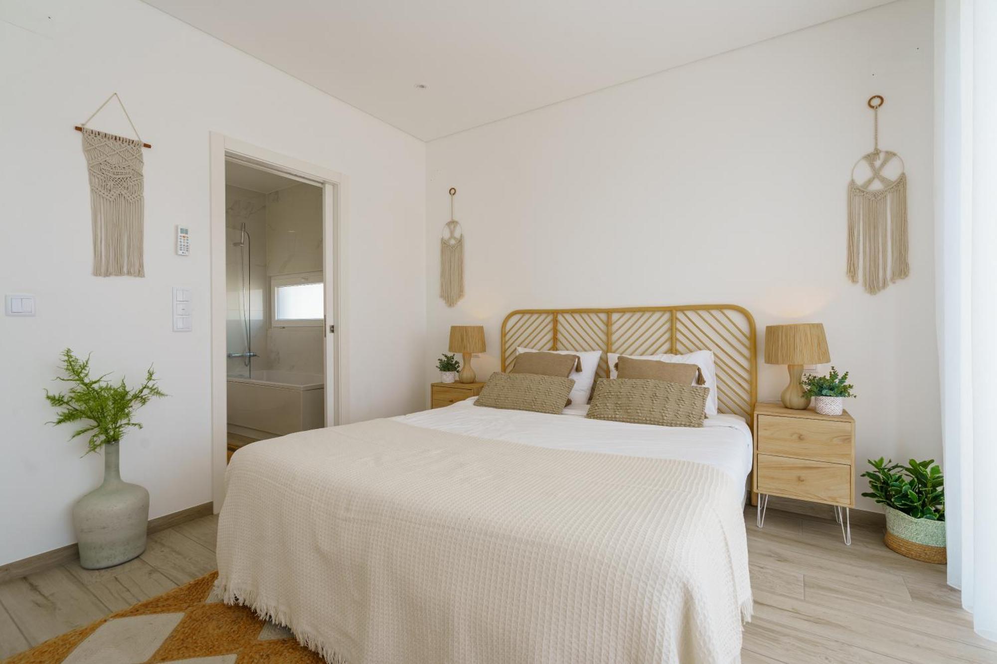 Paradise Villa, Luxury Villa Near The Beach Ribamar  Экстерьер фото